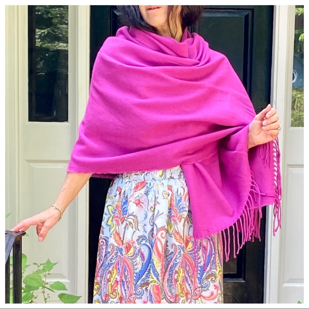 ✨RESTOCK✨CASHMERE DARK PINK  FRINGE SCARF/SHAWL - Picture 5 of 7